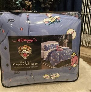 Ed Hardy King 8 piece complete Bedding set new